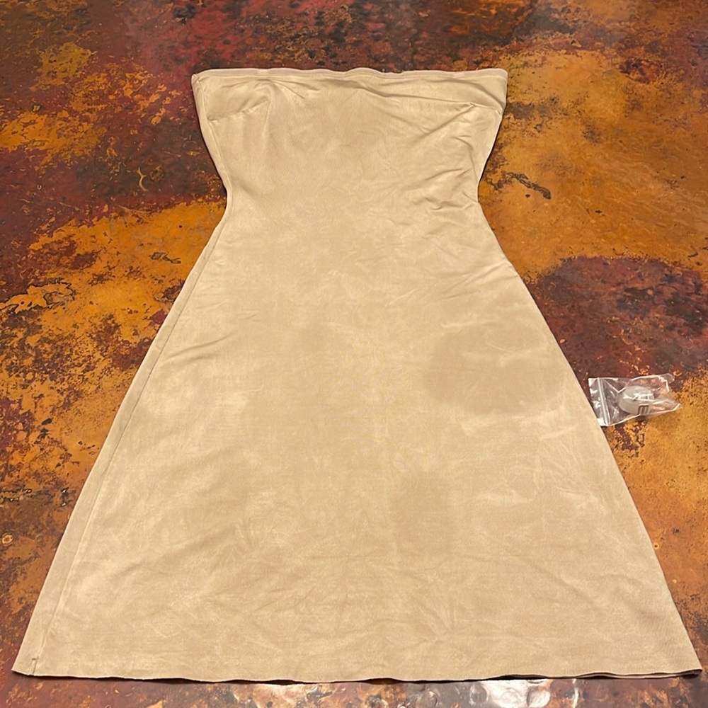 Spanx Simplicity Strapless Slip With Convertible … - image 1